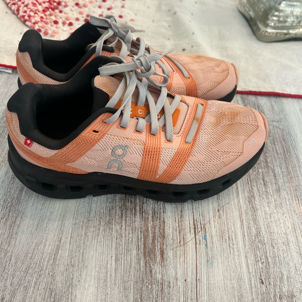 On Running Cloud 5 Sneakers Women’s 6.5 Pink Coral Athletic Shoes - Picture 2 of 5